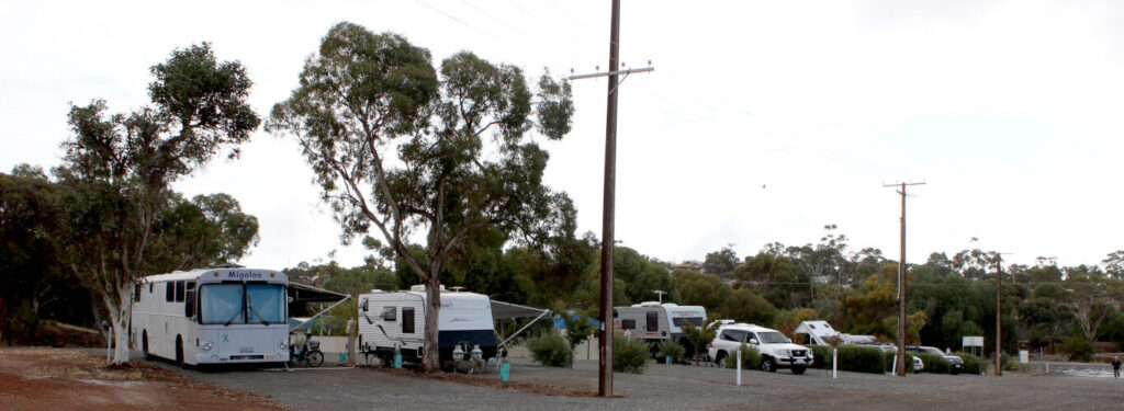 Eudunda Caravan Park - 8 powered bays