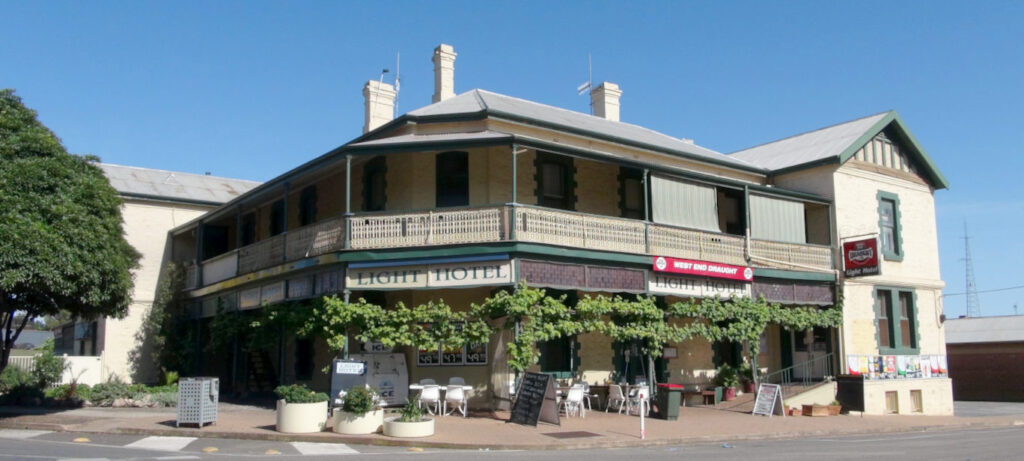 Light Hotel Eudunda